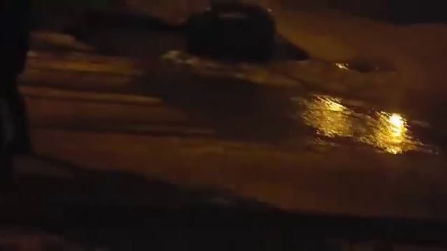 В Уфе легковой автомобиль провалился под землю и исчез смотреть онлайн