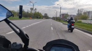 обкатываем по Харькову _ Bajaj Dominar 400 в паре с CBF600