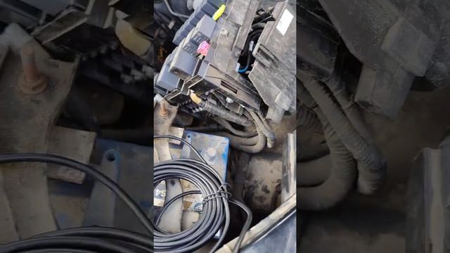 замена лампы черри тигго 5 смотреть онлайн