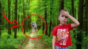 МЛАДШАЯ СЕСТРА МИЛАНЫ заблудилась в лесу ! (1)