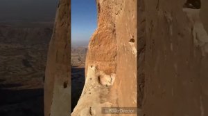 Абуна Йемата Гух — церковь в Эфиопии, построенная на высоком месте, что делает ее уникальной.