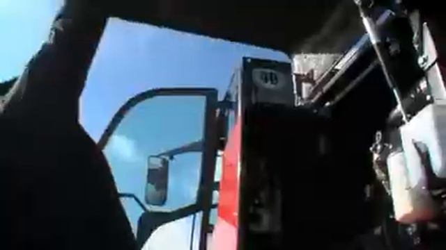 Телескопический погрузчик помощник в хозяйстве смотреть онлайн