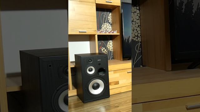 Edifier R2800 Sound Demo