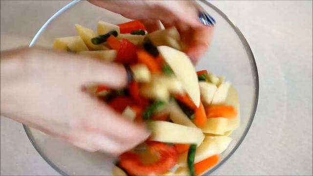 Рыба с картошкой в фольге в духовке — видео рецепт