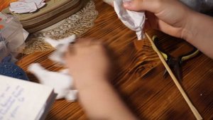 Делаю текстильную куклу на шарнирах.
