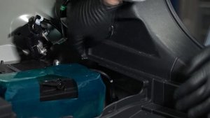 Toyota RAV4 Hybrid (2020) - New 12-Volt Battery Install