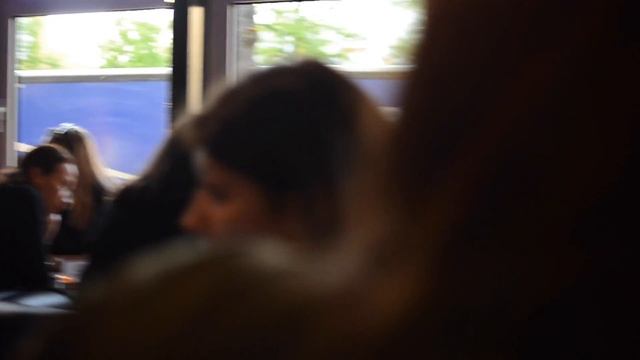 БЕРЛИН МЕСТА смотреть онлайн