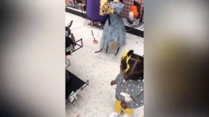 Смешные дети в Хэллоуин/Смешные моменты из жизни детей/Очень смешно