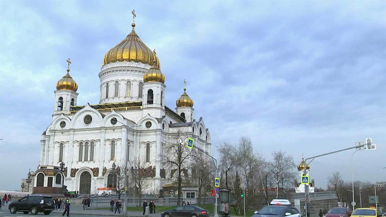 Вербное воскресенье храм христа спасителя. Храм Христа Спасителя. Март православные храмы. Храм Христа Спасителя фото в марте.