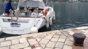 Швартовка яхты лагом в одиночку