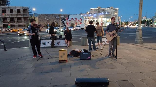 Passmurny — Сердце - песню исполнили молодые музыканты на Таганке #Moscow