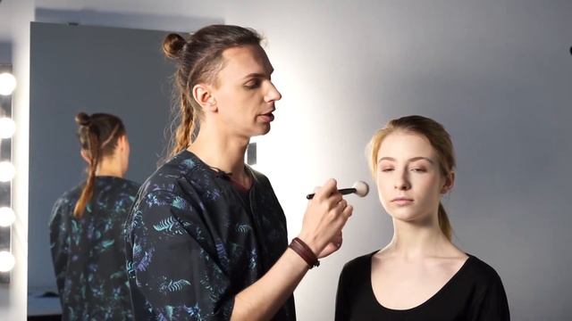 КАК БЫСТРО ОСВЕЖИТЬ ЛИЦО | МИНЕРАЛЬНЫЙ МАКИЯЖ смотреть онлайн