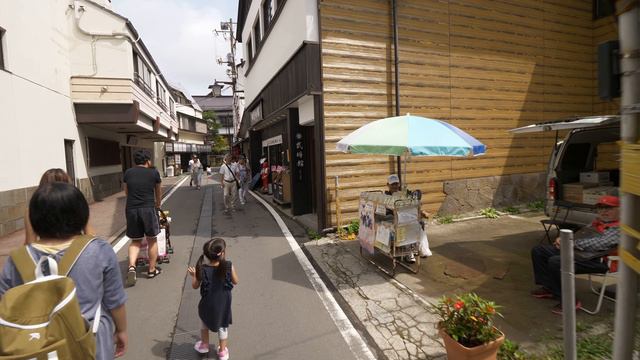 4K・ Прогулка по Кусацу - городу онсэнов (горячие источники) смотреть онлайн