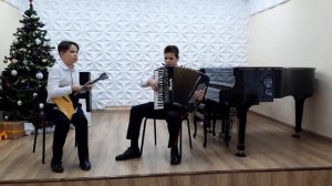 Седачев Иван(10л балалайка) и Седачев Геннадий(14л аккордеон)А.Аверкин На побывку едет молодой моря