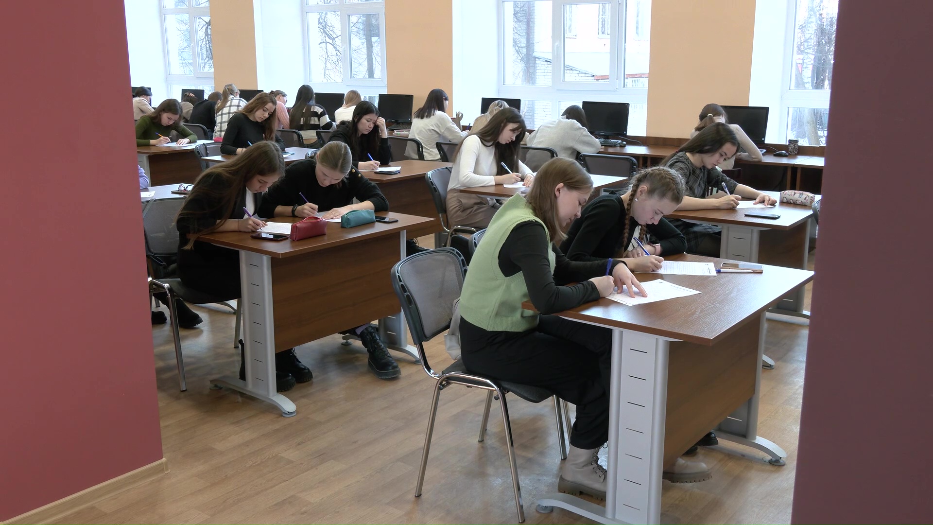 В республике в десятый раз прошла акция «Пишем по-марийски правильно»