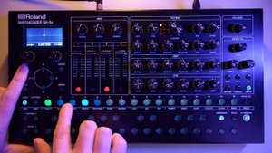 Roland SH-4d : Electro