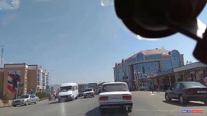 Центральная улица - Исфара, Таджикистан.Видеорегистратор  /  Кучаи маркази шахри Исфара.