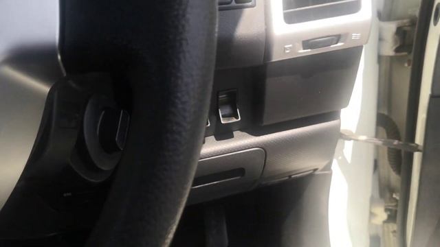 Johnny's Used Cars Okinawa - 2007 Nissan Wingroad (15866) смотреть онлайн