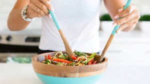 10 ПОЛЕЗНЫХ ПРИВЫЧЕК КОТОРЫЕ СЛЕДУЕТ НАЧАТЬ УЖЕ СЕГОДНЯ | Привычки на каждый день для каждого