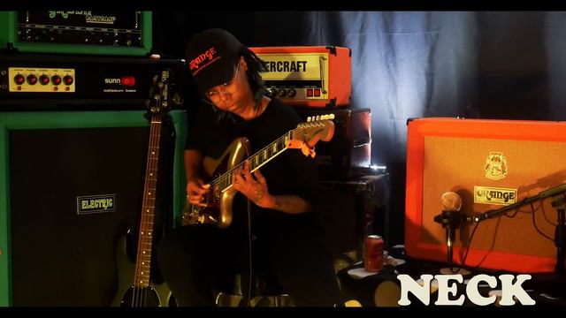 We Fixed The Fender GoldFoil JazzMaster | Working Class Music смотреть онлайн