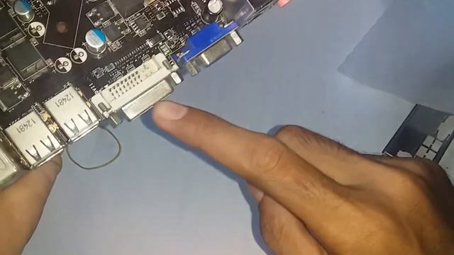 Unboxing & Review Mainboard MSI H61M-P31 смотреть онлайн