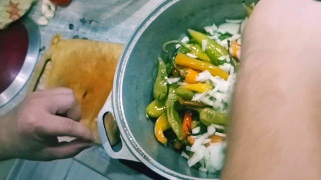 Жареные острые перцы.За уши не оттащить. смотреть онлайн