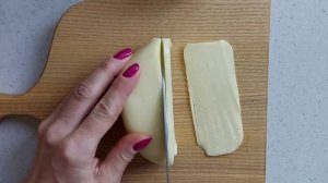 Баклажаны, запеченные с сулугуни и помидорами