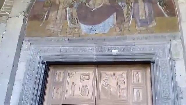 Вход в собор Светицховели во Мцхета смотреть онлайн