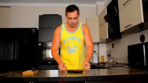 DIY - МЯСНЫЕ ЧИПСЫ ЗА 2 МИНУТЫ [как сделать чипсы из колбасы своими руками]