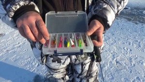 Рыбалка на форель со льда на спиннинг.Техника ловли и советы для новичков.