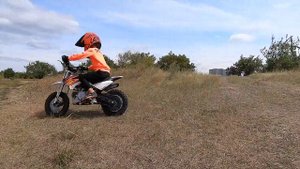 Сереже купили новый ПитБАЙК самый крутой детский МОТОЦИКЛ