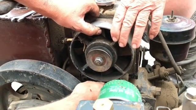 Замена подшипников генератора и натяжного ролика на МОТОТРАКТОРЕ!!! смотреть онлайн