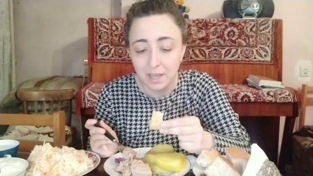 Boiled potato ?,Tuna ?, sauerkraut -- Квашенная капуста , Туна ,отварная картошка