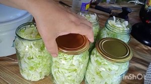 Две заготовки из ранней капусты...