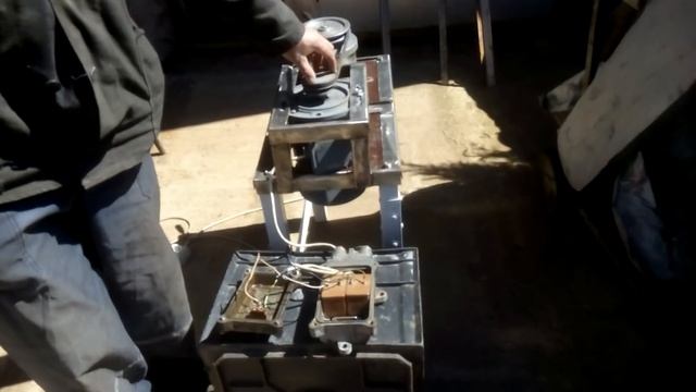 Самодельная соковыжималка /  Homemade Squeezer