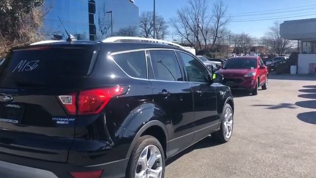 2019 Ford Escape Titanium start up walk around exhaust clip engine tour
