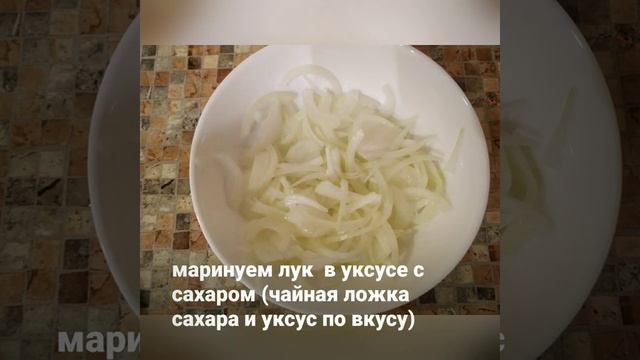 Пицца с морепродуктами и мясная пицца