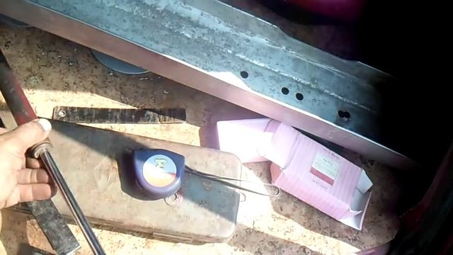 ВАЗ - 2104. Ремонт газовой стойки 5 двери. смотреть онлайн