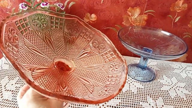 вазы на ножке цветное стекло, СССР.#цветноестекло #карамельноестекло#посудассср #вазынаножкессср# смотреть онлайн