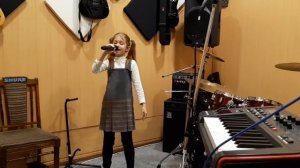 Дрягина Алена "Детство не повторится" стихи И. Филимоновой музыка А.  Петряшева