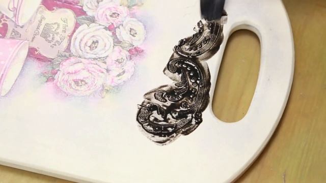 СКАЧАТЬ Эффект дымки: видео МК по художественному декупажу Натальи Жуковой. Анонс. Подрисовка теней смотреть онлайн