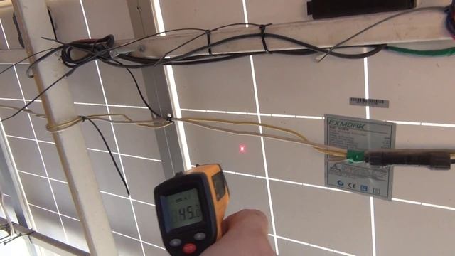 Почему клетки солнечных батарей разного цвета и из за чего греются 1-2 солнечных элемента