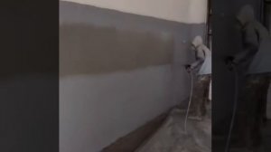 Покраска стен краскопультом!