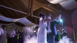 Красивая пара Танец молодых