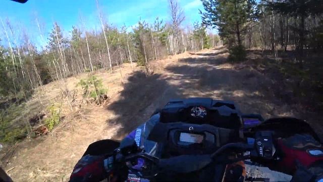 ПОКАТУШКИ НА КВАДРОЦИКЛАХ! КОМФОРТ БРП/ ПЛАВАЕМ НА Kawasaki brute force vs brp xmr смотреть онлайн