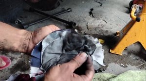 Brake Caliper Slide Pin Greasing │ Brake Cleaning | Suzuki Alto