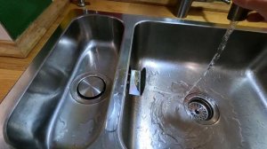 СМЕСИТЕЛЬ С Выдвижной ЛЕЙКОЙ - Faucet with a pop-up spout