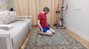 Утренняя зарядка. Укрепляем мышцы ног в положении сидя.