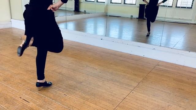 Footwork Combination (Punta-Tacón). Learn Beginner Flamenco Online /Flamenco Principiantes смотреть онлайн