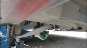 Ремонт автомобиля Ситроен С4. Замена стойки стабилизатора.